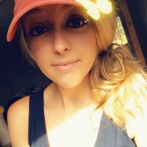 Meet your Posher, Maci